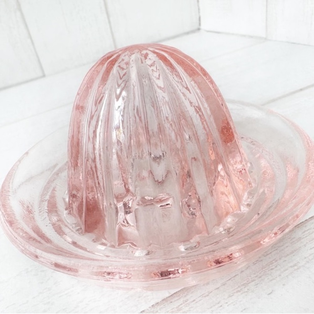 Vintage Pink Glass
Small Juicer with Pitcher - Picture 8 of 9